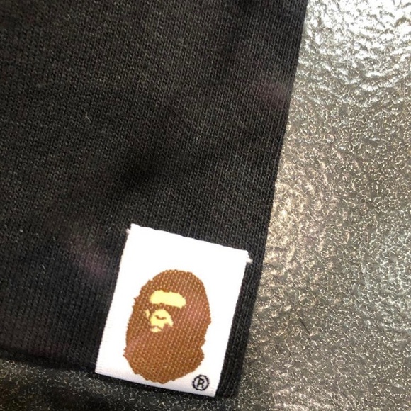 A bathing ape shirt - Picture 2 of 3